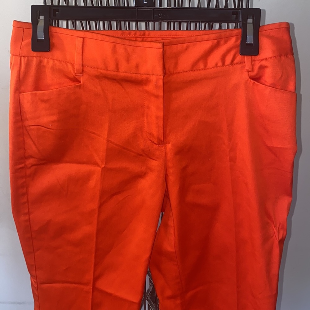 Apostrophe Capri’s - Picture 2 of 4